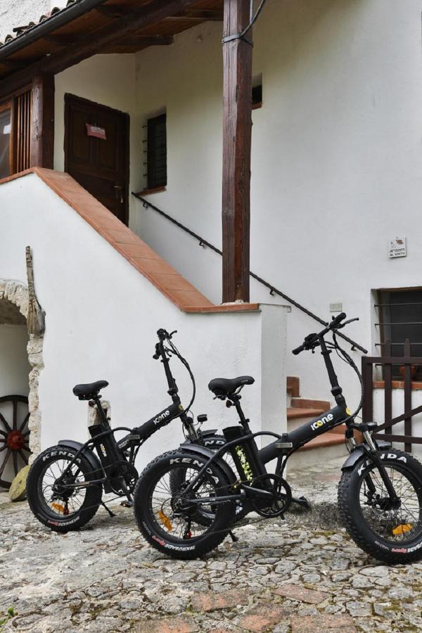 Il Ciavattone Bed And Bike Bed & Breakfast Sulmona Exterior photo